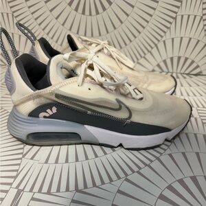 Nike women’s air max 2090